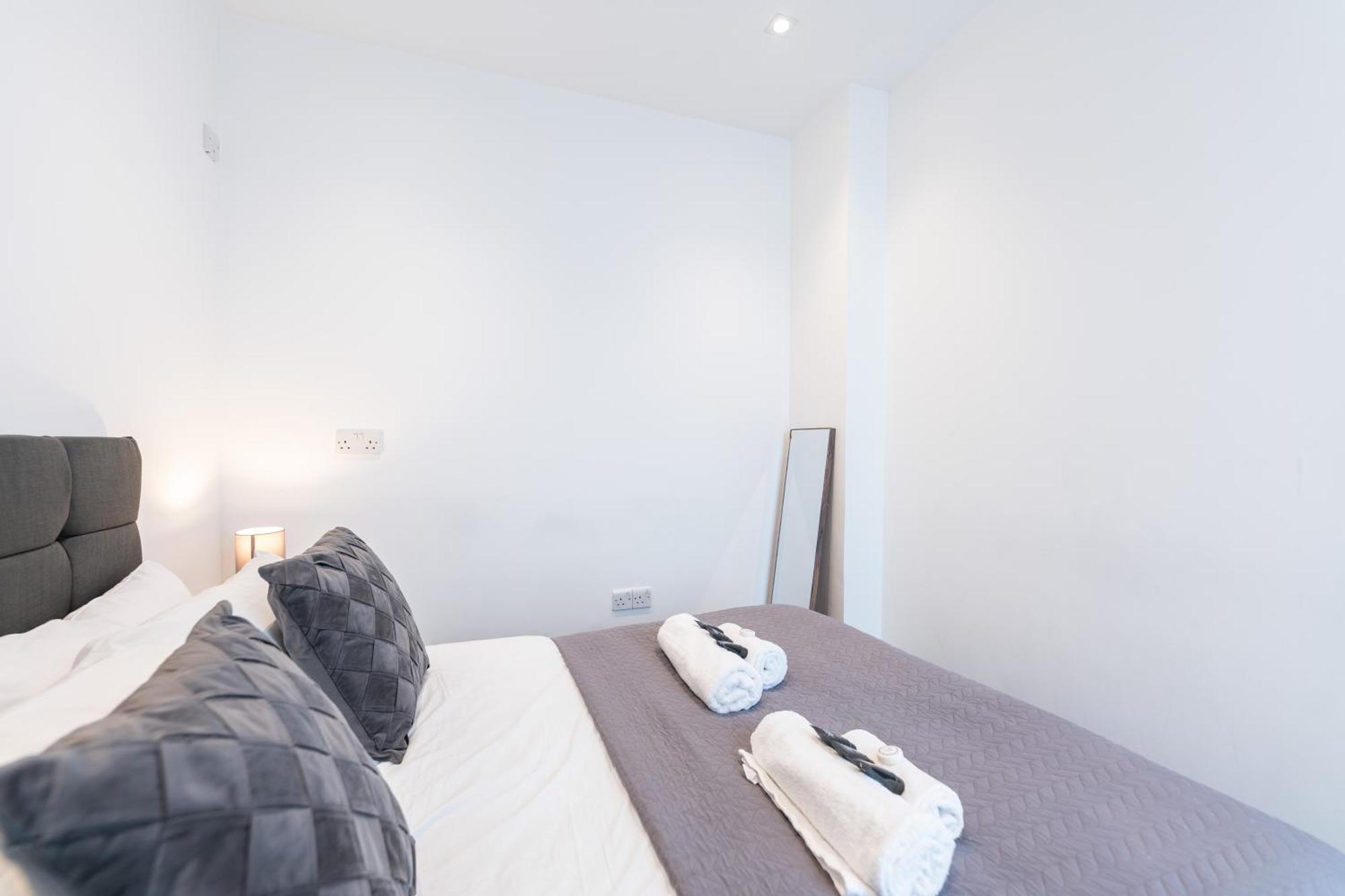 לונדון Luxury 2 Bedroom Flat In Bell Street מראה חיצוני תמונה