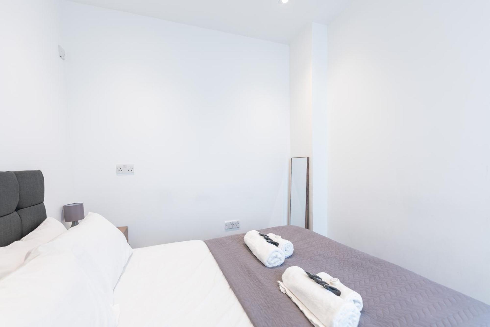 לונדון Luxury 2 Bedroom Flat In Bell Street מראה חיצוני תמונה